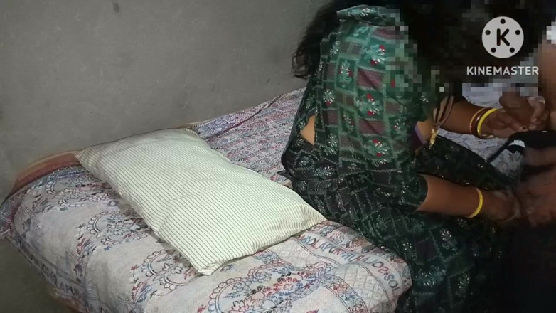Savita5343: Дезі тітонька трахається раком і займається сексом в положенні стоячи
