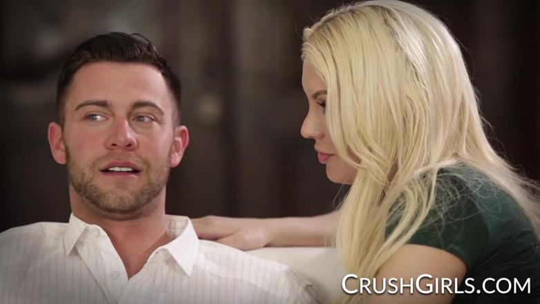 Crush Girls: Crush Girls - Kenzie Taylor and Briana Banks fuck their Uber...