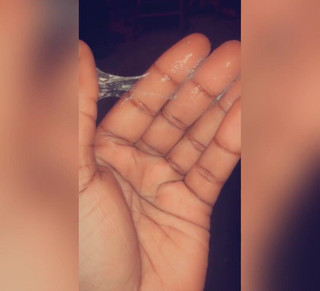 Juicy the houdini: Tratează-mi pizda cum trebuie și ea va fi umedă așa