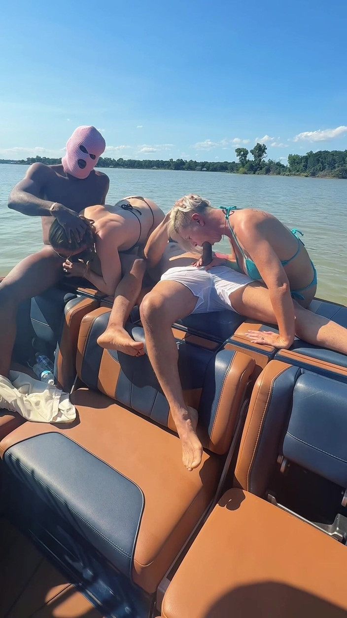 Jackrackemxxx: Tekne emiyor ve göt sikişi