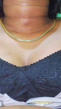 Szwagier zdjął sari Bhabhi i zerżnął jej twardy odcinek 1