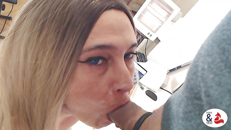 FoxyandTed: Analfuck en klaarkomen op gezicht + rokende pijpbeurt :)