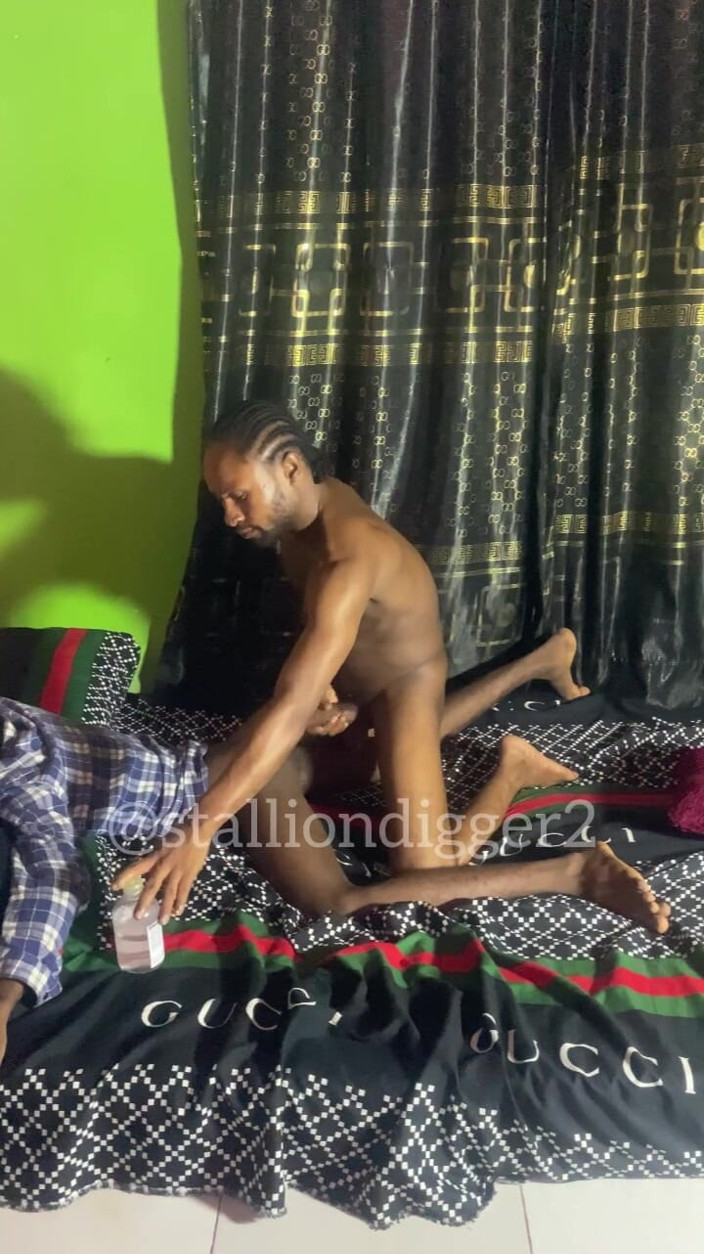 Stalliondiggerx: My Twink Homie Having a Hard Time Taken My Big...