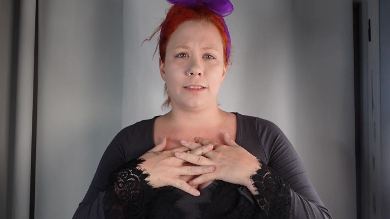 Deanna deadly: Styvmamma är en varulv!