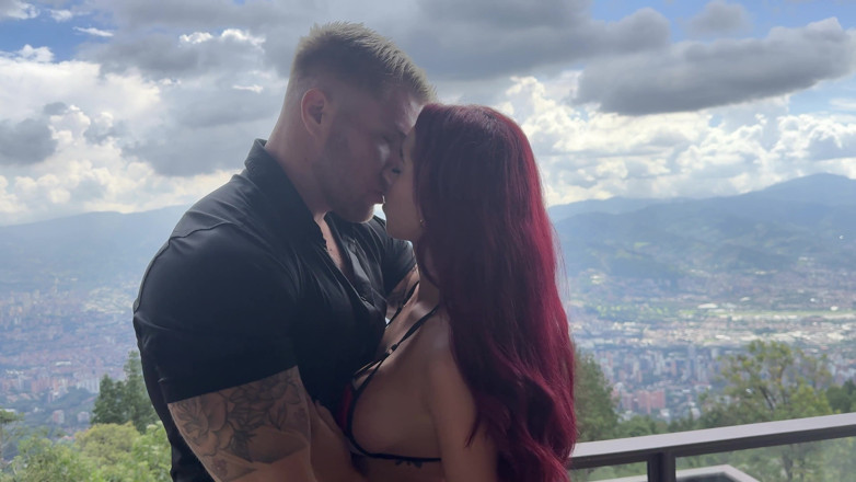 FILOUFITT: Filoufitt Picking the Best Slut in Medellin