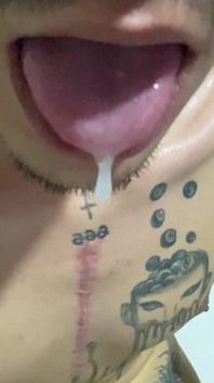 Ich schlucke das sperma des freundes meiner freundin