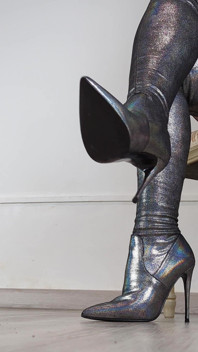 Shoeplay dan berjalan di dalam kasut tumit tinggi holo high heel (koleksi kasut) - Dame Olga 4k (718)