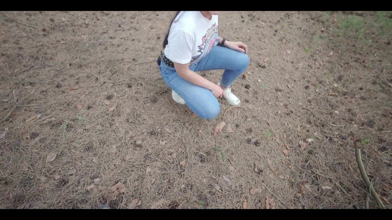 YSP Studio: Aku pamer kontolku sama gadis kesepian di hutan dan dia...