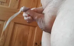Deux grosses éjaculations de bite douce