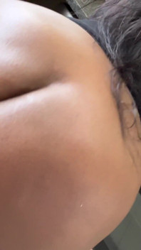 Adik tiri hitam bertetek besar mahukan teh tetapi sebaliknya, dia dapat creampie