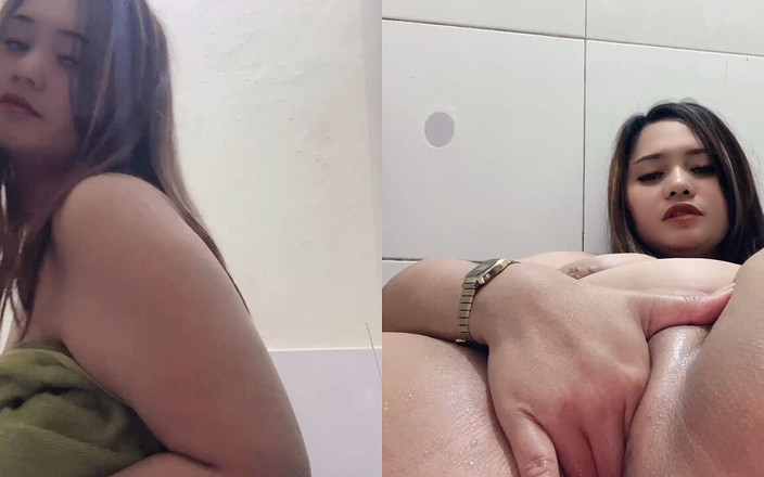 Luna Vibe: Sexy učitelka přistižena při masturbaci ředitelem v koupelně.