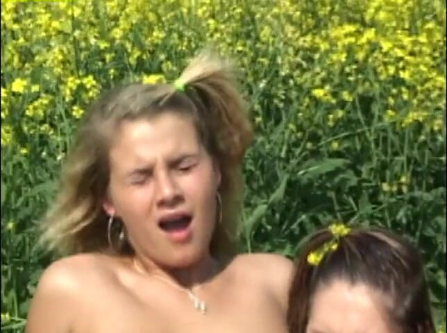 Heatwave Porn: Mladé rtěnky lesbičky # 2