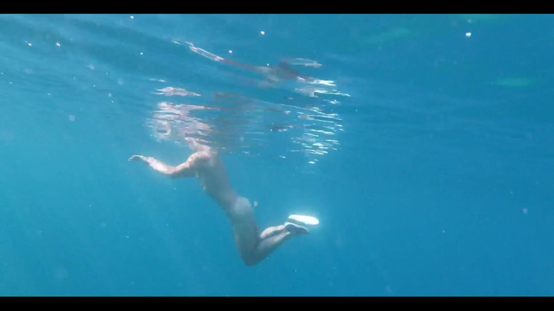 Twohotb: Situația actuală este un pic ca înotul în ocean