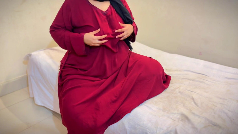 Aria Mia: Je suis une BBW arabe musulmane de 20 ans, pouvez-vous me...
