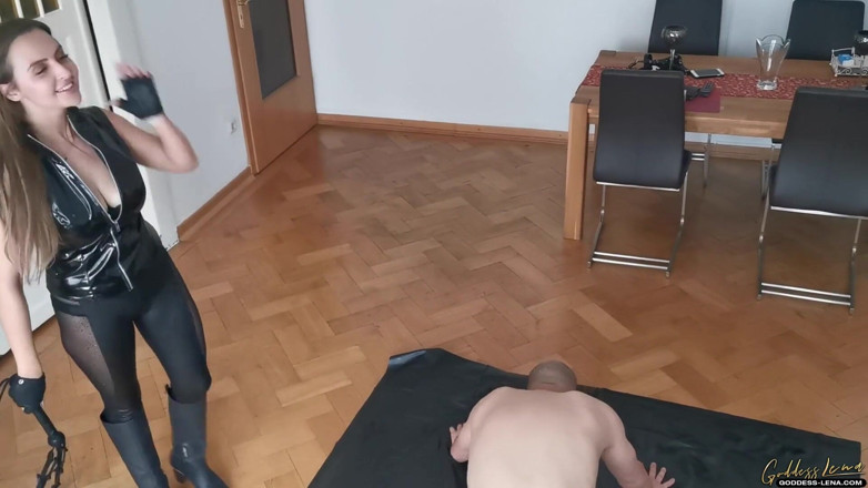 Goddess Lena: Bičování bez omezení