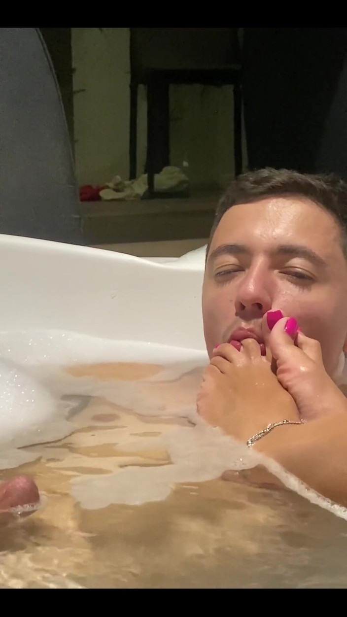 KiffaFeet: Ik heb deze exclusieve video alleen voor jullie gemaakt