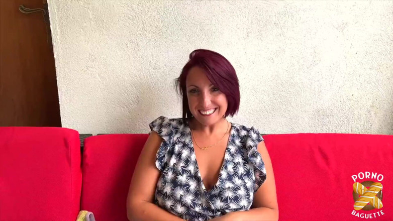 Porno Baguette: Vanessa, çok yaramaz orta yaşlı seksi kadın için iki yarak