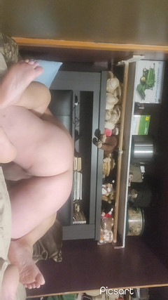 Tjedwards: 彼女の大きな乳首に精液の良いショット