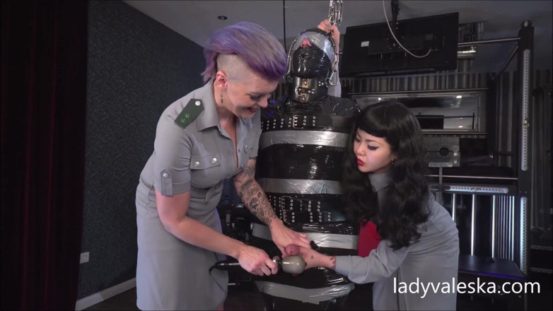Lady Valeska: Наказание, пока он не кончит