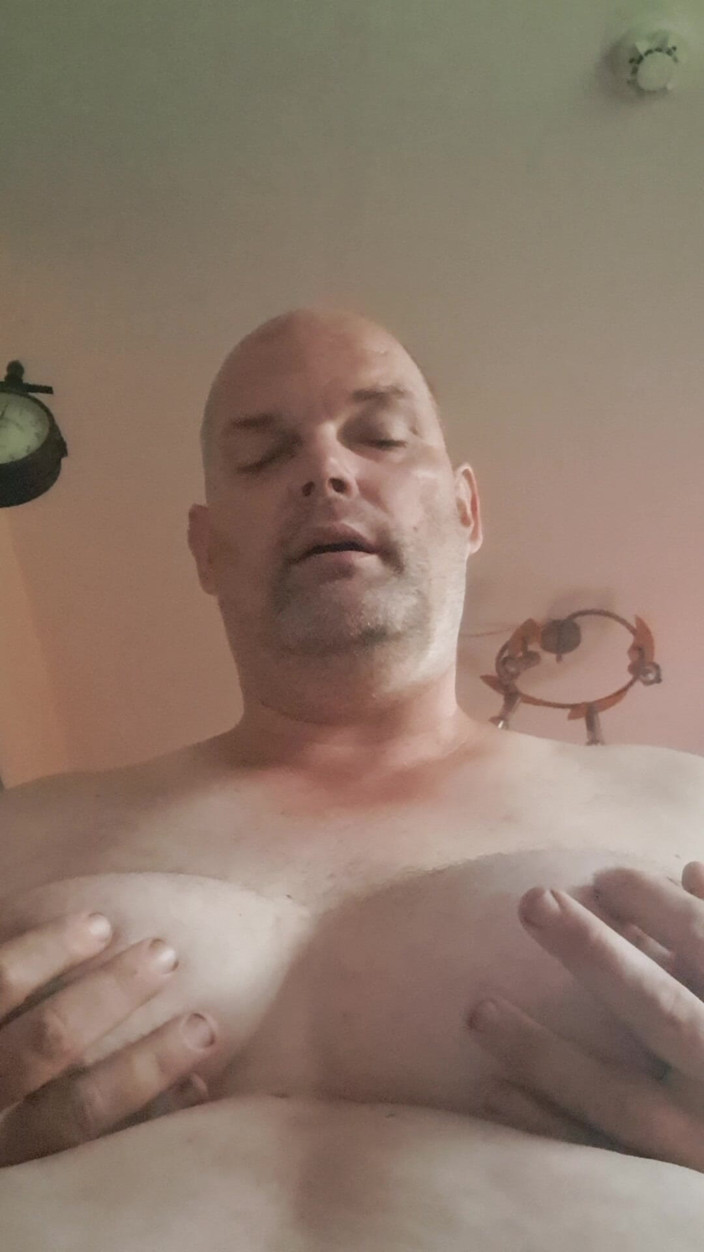 Fickspecht: Finally, Titty Massage of the Slut