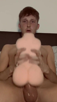 M-am trezit în toiul nopții și eram atât de excitată