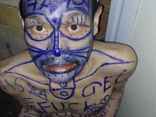 Clown likes to play with colors: Atrapada como una puta