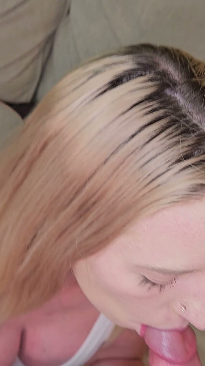 Vince May video: Jebanie i twarzy dla niezwykle krótkiej cycki blondynki Pixie Kinzi
