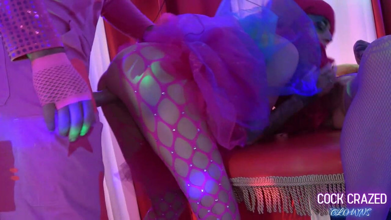 JessieRaexx: Pink Clowns sama Aprilpaisley