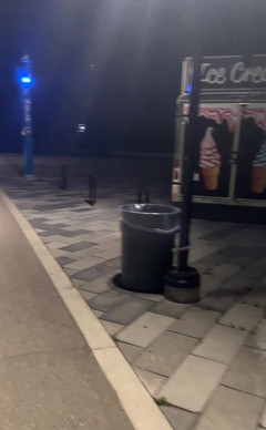 Eva Pans: Passeggiando per il centro!
