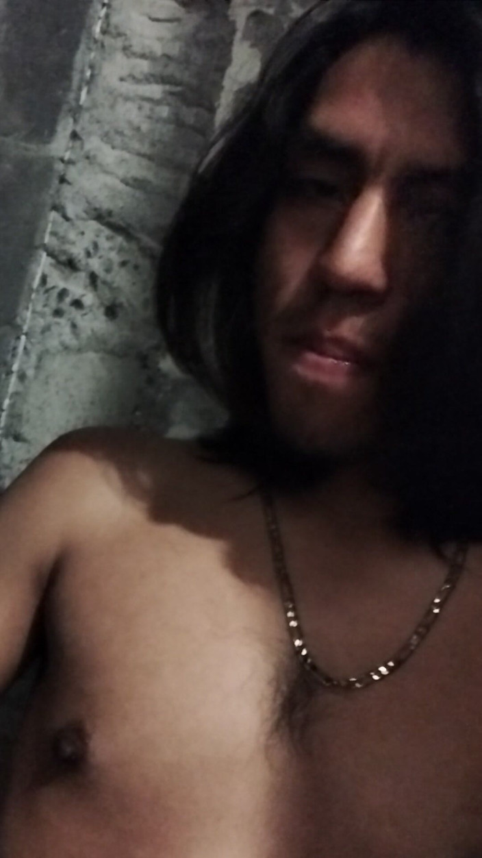 AlexAlejandro13: Droit dans mes yeux et mon visage
