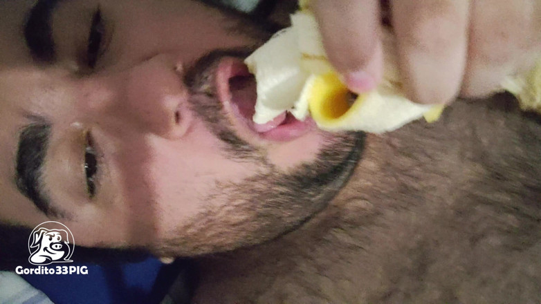 Gordito33PIG: Bananas and Semen