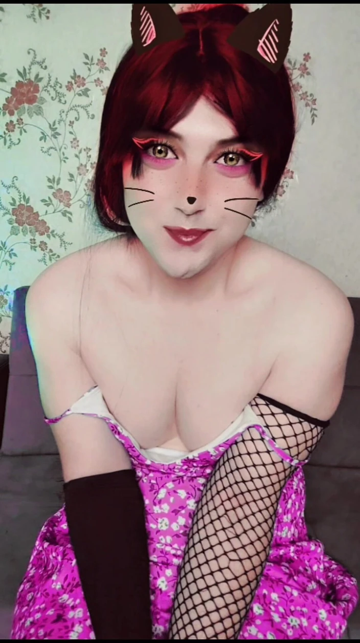 Kitty_Cross: Más linda escena pre cumming babe ladyboy kitty princess travesti...