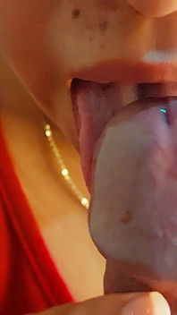 Close-up: I Gave a Special Treatment to His Glans and Frenulum (unexpected Ending)