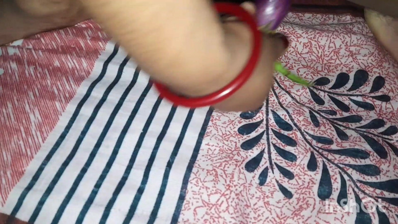 Midnightsiren: Видео дези бхабхи: бхабхи развлекается одна, дези бхабхи