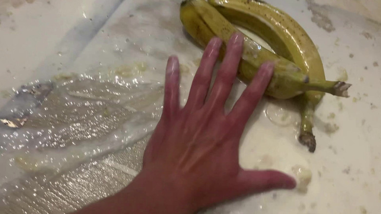 Throateman: Een zeer vuile keeltraining met banaan en melk. Niet voor...