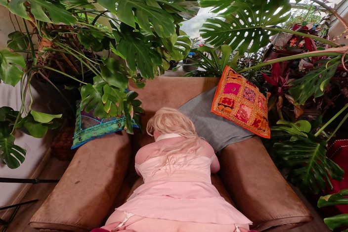 Erin Electra VR: 妻は借金を返す