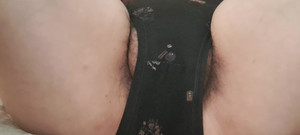 Mommy big hairy pussy: Masturbasi dengan celana dalam