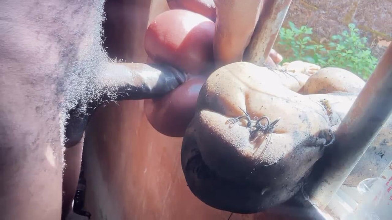 Bangcum8: Šukání sexuálních hraček