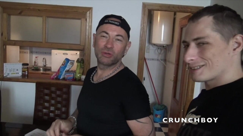 MEN BIG COCKS FUCKERS: Jess dientot dari belakang sama kontol luar biasa gianni maggio