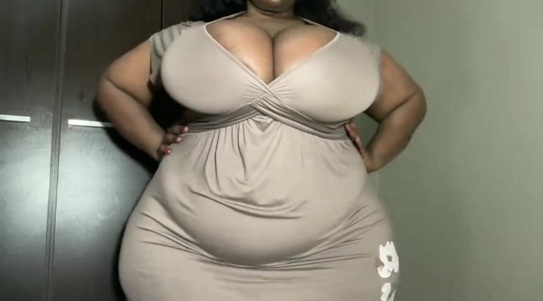 Legendary Booty Overdose: Moaning Black BBW Pleasures Herself in Bed