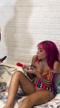 Lesbion Com Com Minha Entiada Testando Todos Vibradores Orgasmo Múltiplo