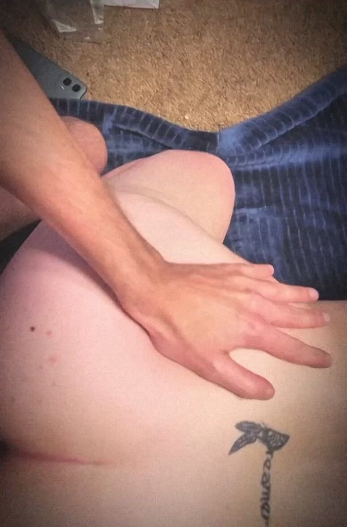 BreAnna Banx: 婚約者が後ろから私を叩く