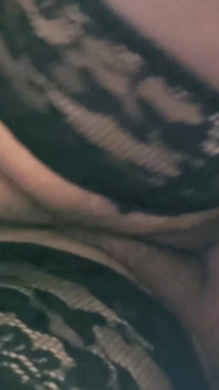 Pussy Flash in Short Skirt