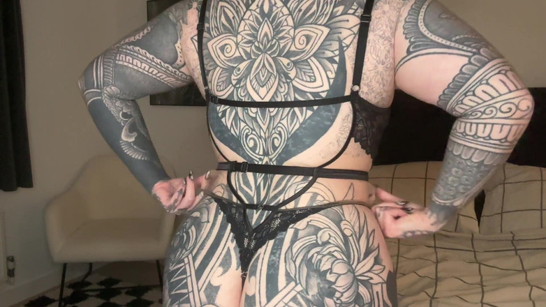 Miss Valentina: Deusa tatuada tour