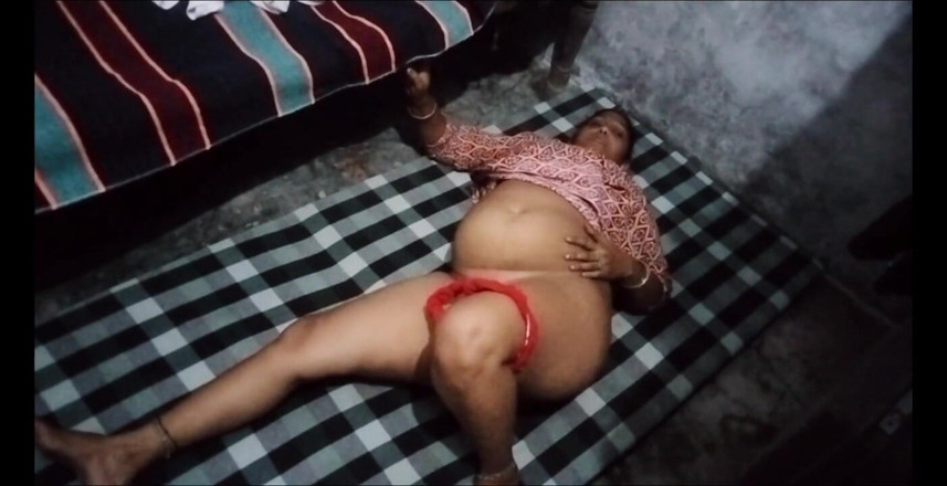 Yourgeeta8899: En voyant le gros cul et les gros seins de...