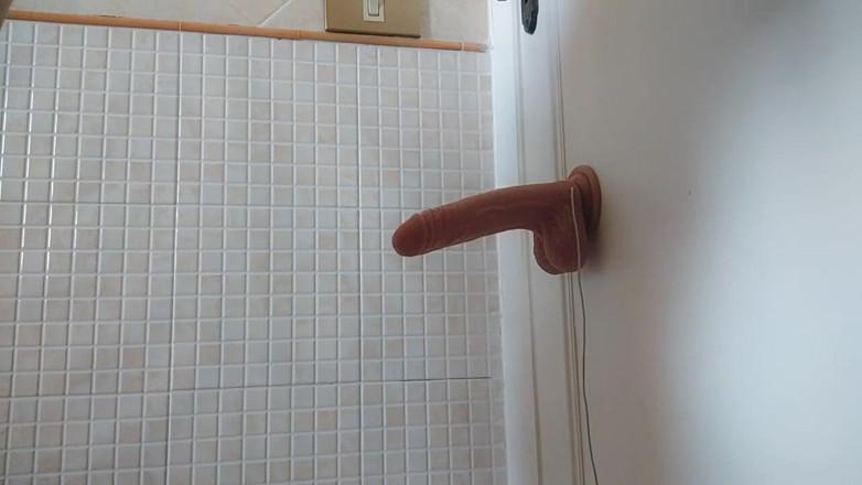 savannahamatoriale: In the ass: an irresistible pleasure if you put it...