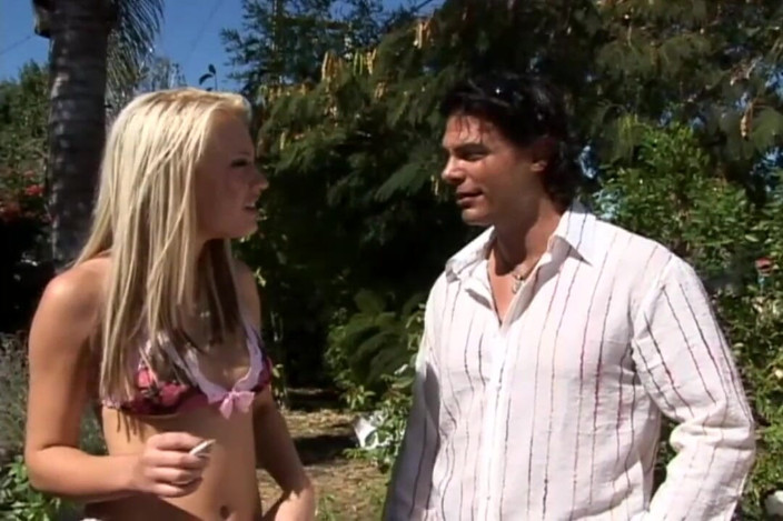 American Idol X: The beauty blond loves in ass