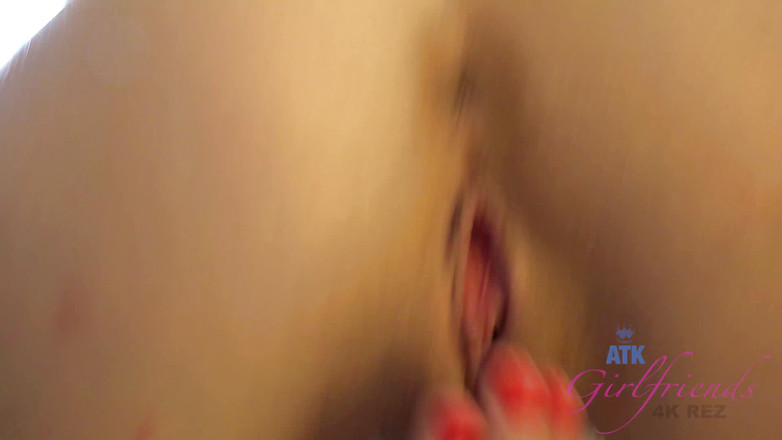 ATK Girlfriends: Vacances virtuelles à Las Vegas avec Cadence Luxx, partie 3