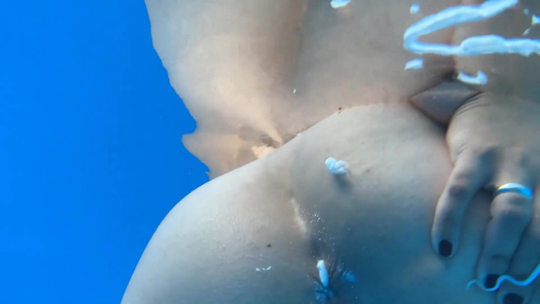 FoxyandTed: It must be underwater love, ass creampie
