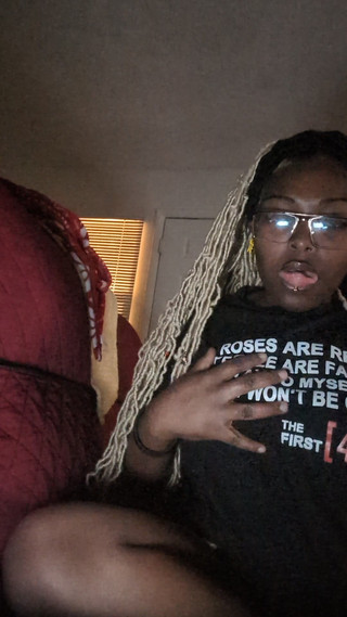 ShyPipes: Люблю її?